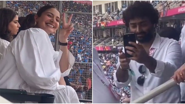 Arijit requests Anushka for pic amid India vs Pakistan match; actress obliges gleefully