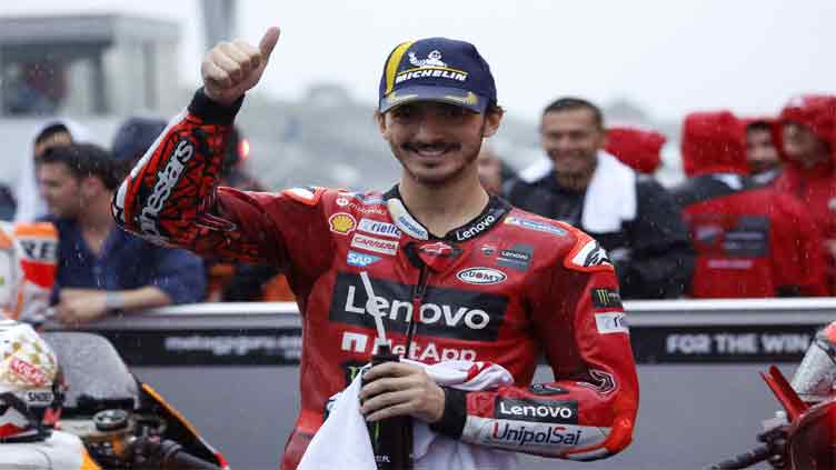 Bagnaia wins Indonesia GP as Martin throws away championship lead