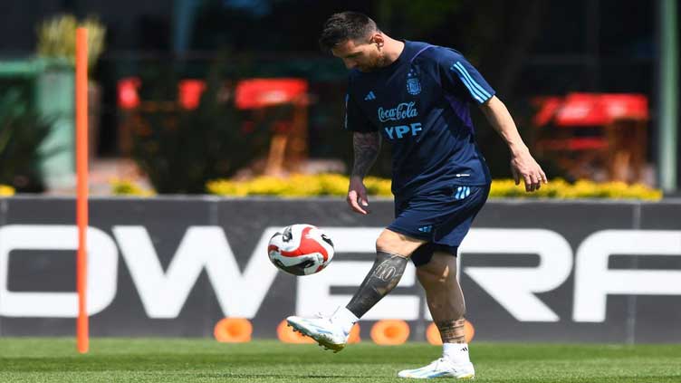 Argentina's Scaloni in no rush to plan for Messi retirement