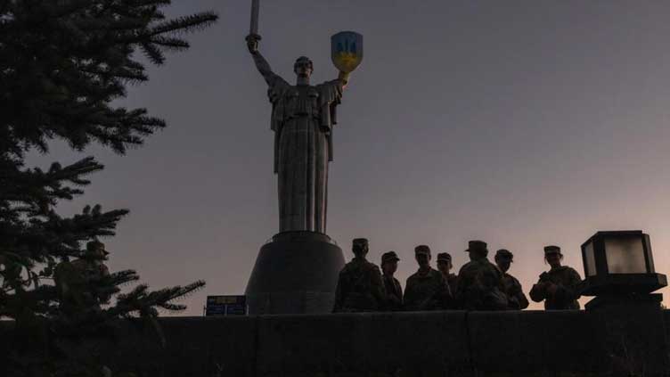 Ukraine replaces Soviet emblem on massive Motherland monument