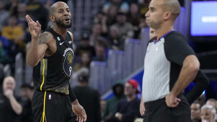 Warriors great Iguodala announces retirement