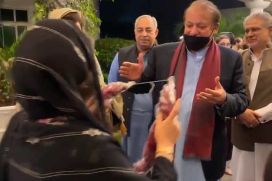 نواز شریف کی 4 سال بعد جاتی امرا آمد، اہل خانہ کیلئے عید کا سماں
