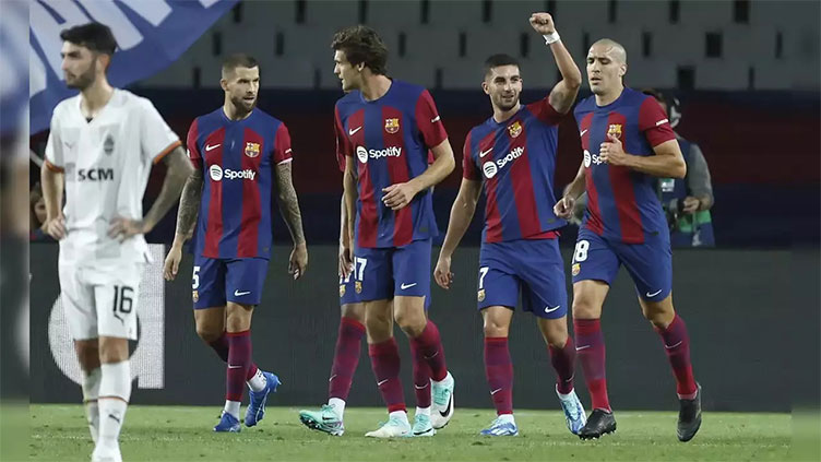 Lopez runs show as Barca beat Shakhtar to keep perfect record