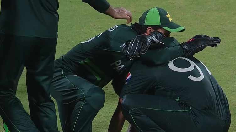 Pakistan lose the match but win hearts