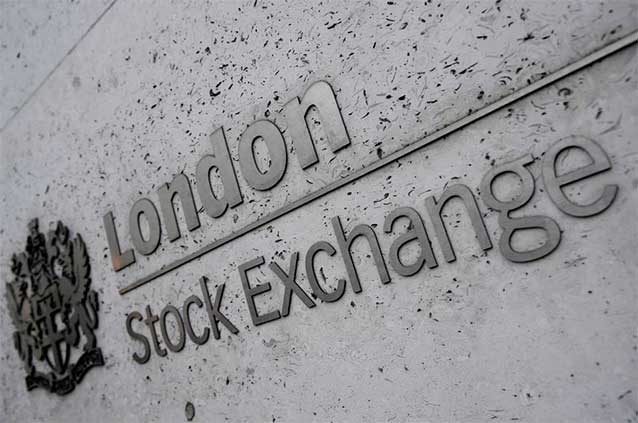 All eyes on US payrolls as dollar eases, oil gains