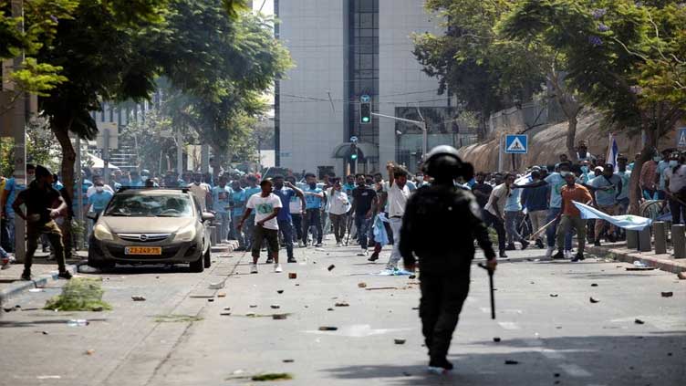 Over 100 injured in Tel Aviv