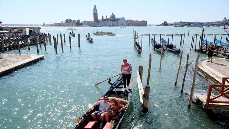 Venice to start charging visitors entry fee