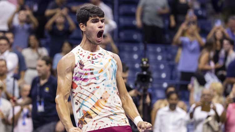 Alcaraz defeats Zverev to reach US Open semi-finals