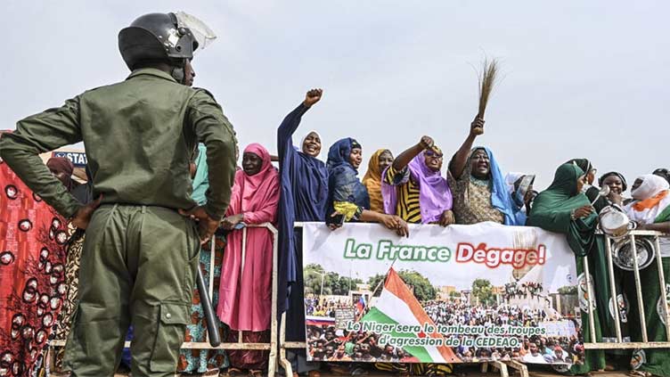 Niger military accuses France of deploying forces with eye to 'intervention'