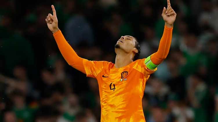 Dutch come from behind to end Irish hopes in Euro qualifiers