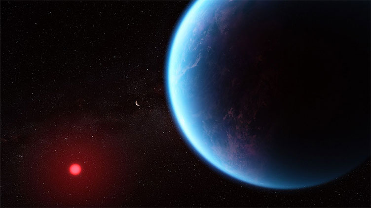 Distant exoplanet K2-18 b 'could have water ocean and signs of life', scientists say