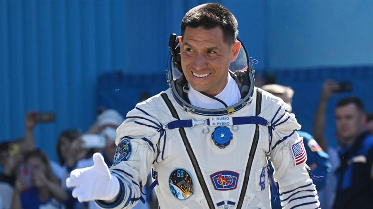 US astronaut sets record for stint in space