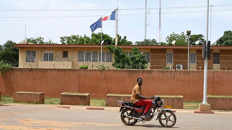 France says citizen detained in Niger in wake of coup has been freed