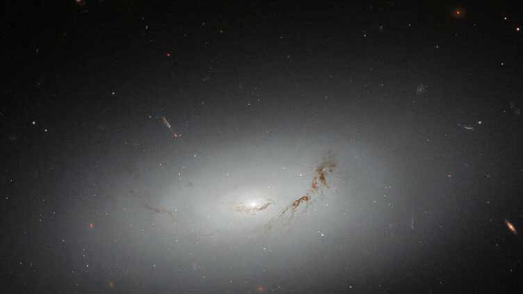 Hubble spots a dreamy galaxy