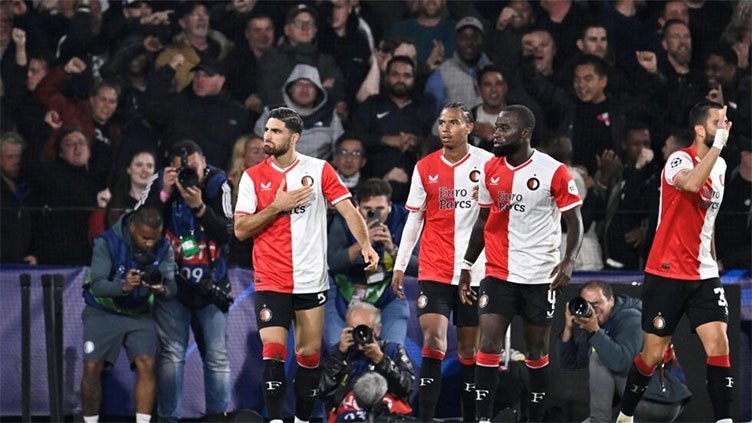 Nine-man Celtic lose 2-0 to ruthless Feyenoord in Champions League opener