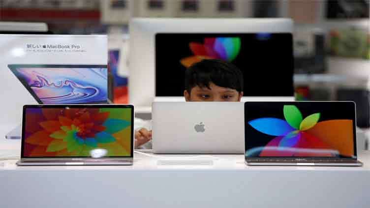 India to delay import licencing of laptops 