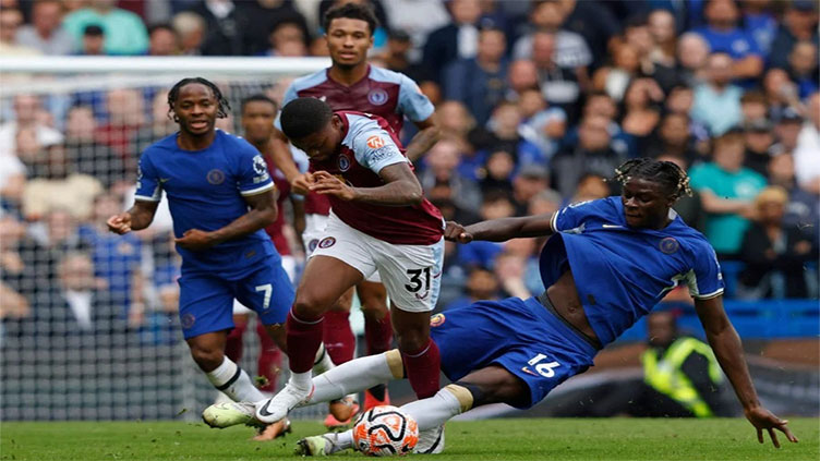 Aston Villa win 1-0 at 10-man Chelsea