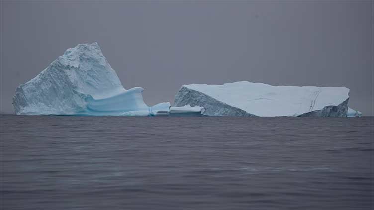 Antarctic winter sea ice hits 'extreme' record low