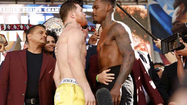 Alvarez, Charlo make weight for super middleweight title showdown