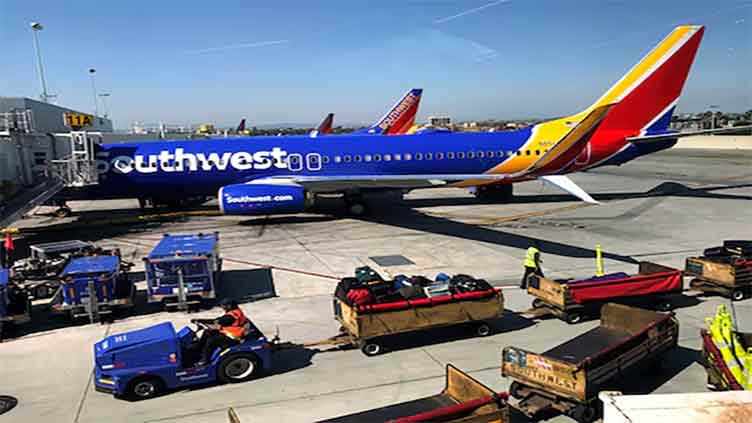 US FAA to investigate loss of engine cowling on Southwest Boeing 737-800