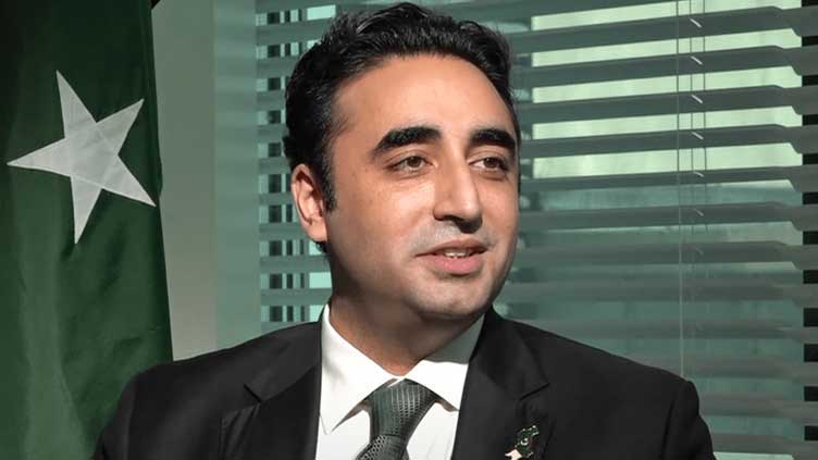 Bilawal offers Eid prayers in Garhi Khuda Bakhsh