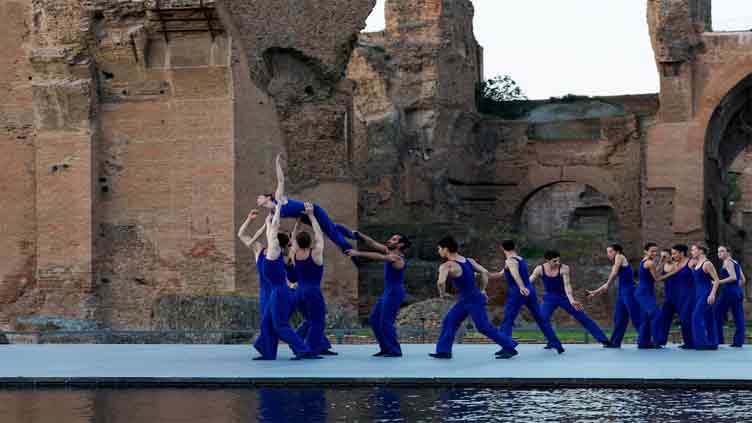 Ballet hails the return of water to Rome's ancient Caracalla baths