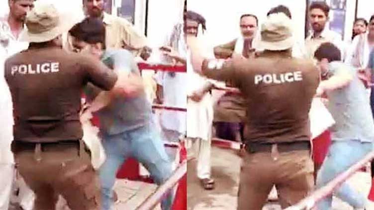 Policeman suspended for thrashing citizen in Lahore 