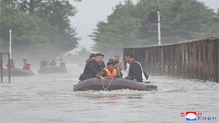 South Korea offers humanitarian aid to flood-hit North Korea