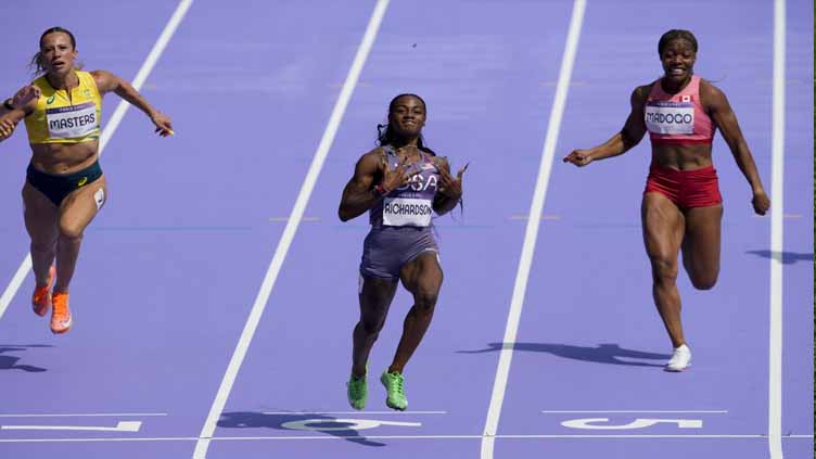 Sha'Carri breezes through opening round at first-ever Olympics race, wins 100 heat in 10.94 seconds