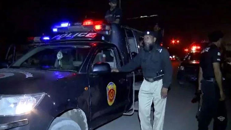کراچی میں فائرنگ سے جیل پولیس اہلکار جاں بحق، بچے سمیت 2 افراد زخمی