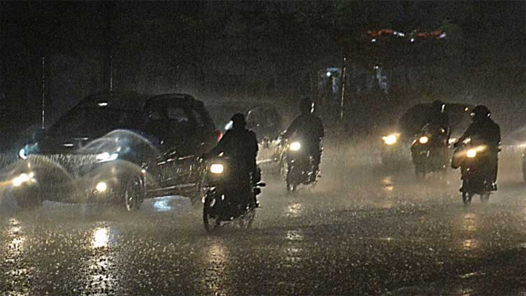 Two die, several hurt in roof collapse incidents; crops damaged as heavy rains hit parts of Sindh