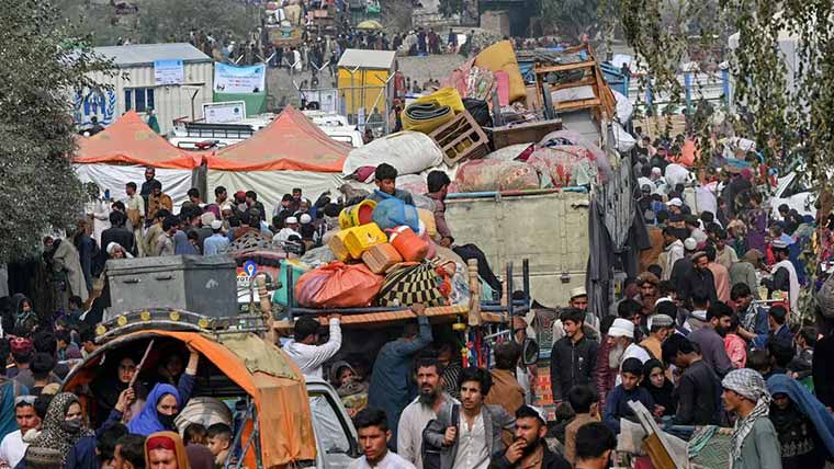 پاکستان سے واپس افغانستان جانے والوں کی تعداد ساڑھے 6 لاکھ سے متجاوز