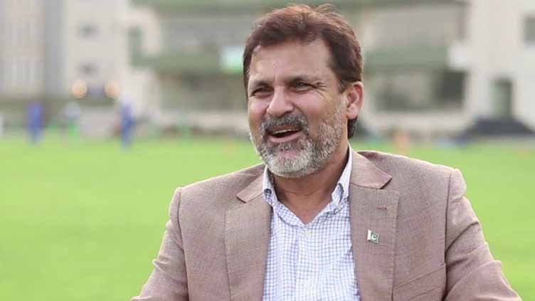 Not appropriate to take PCB role while son Azam plays: Moin Khan