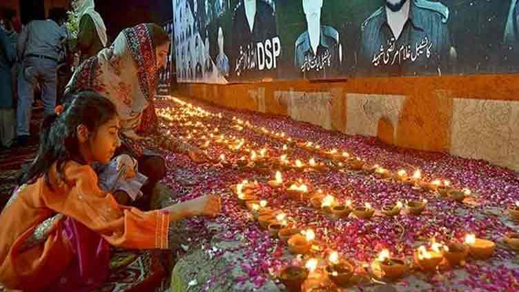 Punjab honours police martyrs with candlelight vigils