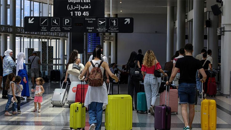 Dunya News Travellers rush to leave Lebanon amid spiking tensions, cancelled flights