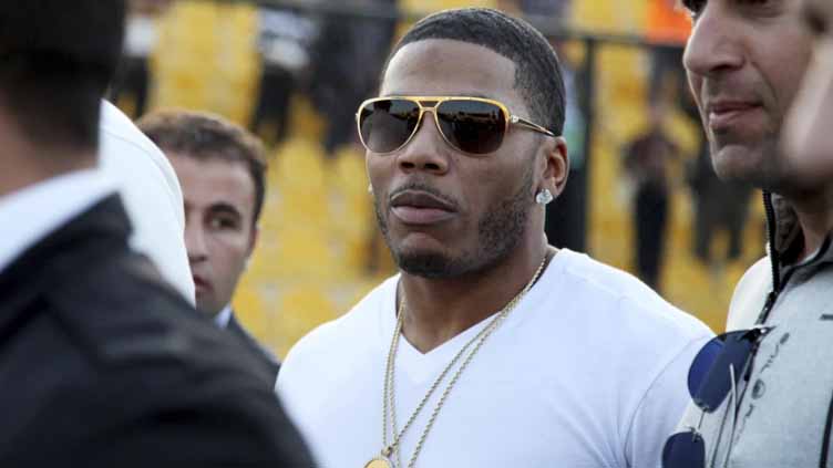 Rapper Nelly is arrested and accused of having illegal drugs. His lawyer says the case will die