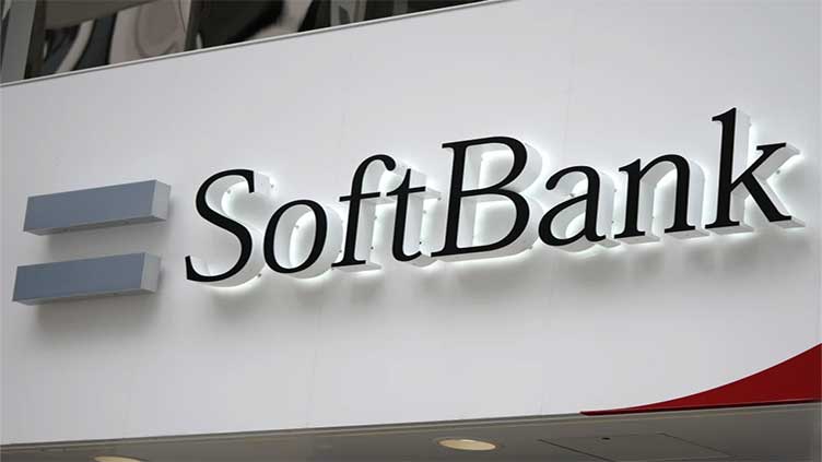 Japan's SoftBank reduces its investment losses with gains in Alibaba and other holdings