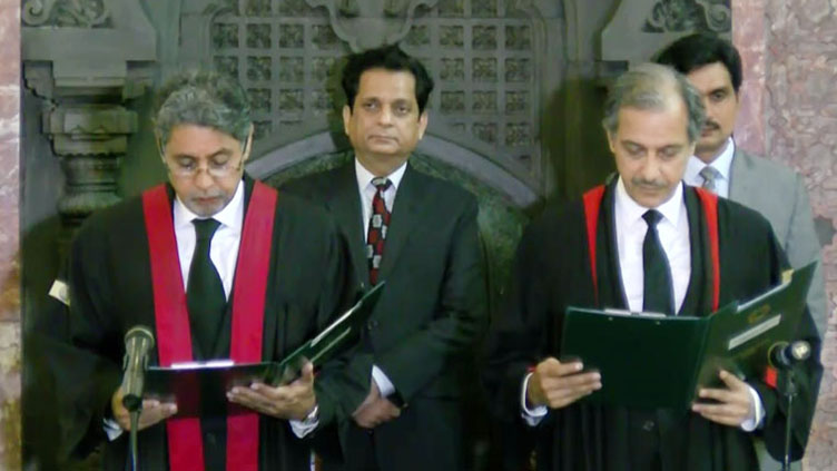 Justice Abid Aziz Sheikh takes oath as acting chief justice of LHC