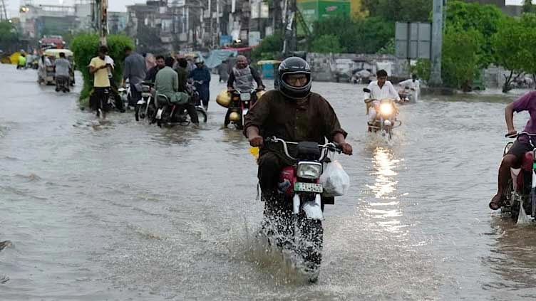 Downpour inundates low-lying areas in Lahore