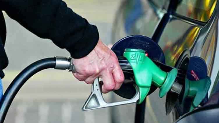 Govt slashes petrol price by Rs8.47 per litre