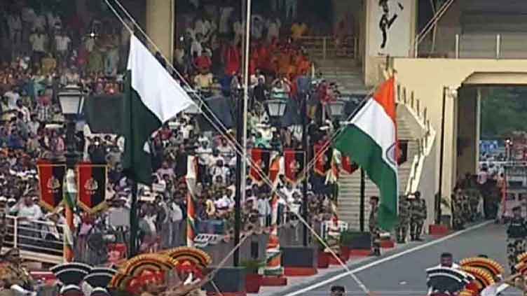 Independence Day parade held at Wagah Border with full zeal