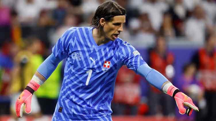 Switzerland goalkeeper Sommer quits internationals