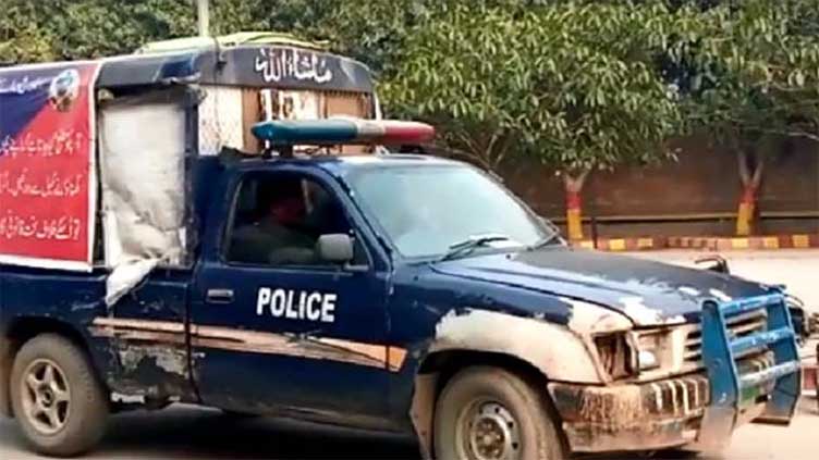 Constable injured in Mardan police station attack