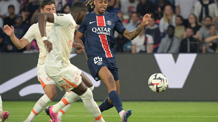 Barcola scores twice as 'perfect' PSG hit six past Montpellier