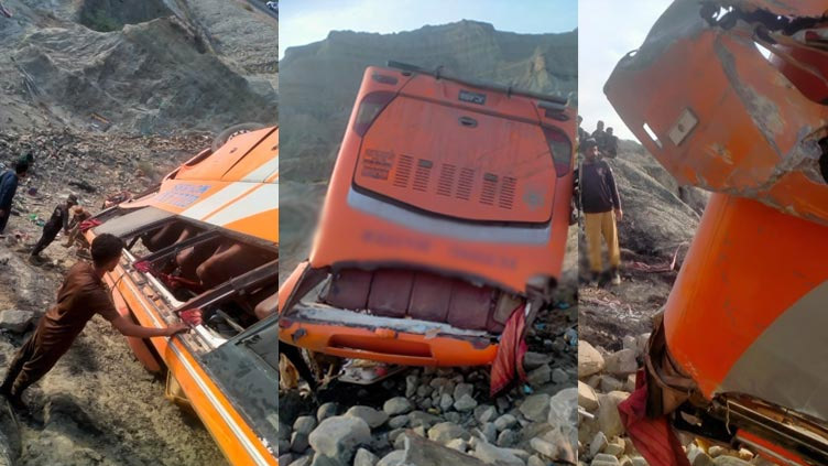 Eleven die as bus plunges into ravine on Makran Coastal Highway