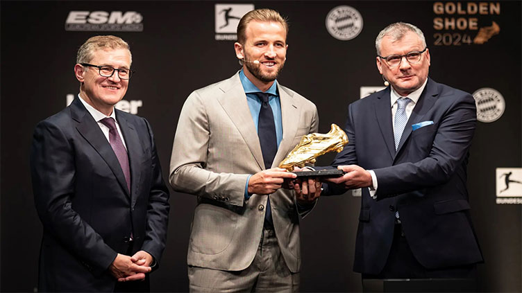 Harry Kane receives European Golden Shoe in Munich