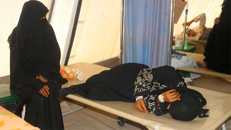 Yemen floods spark cholera crisis