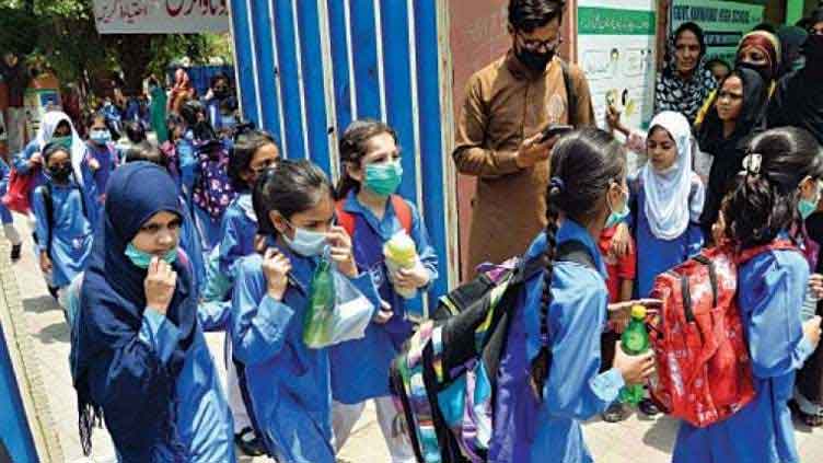 Sindh dismisses news of schools closure due to heavy rain