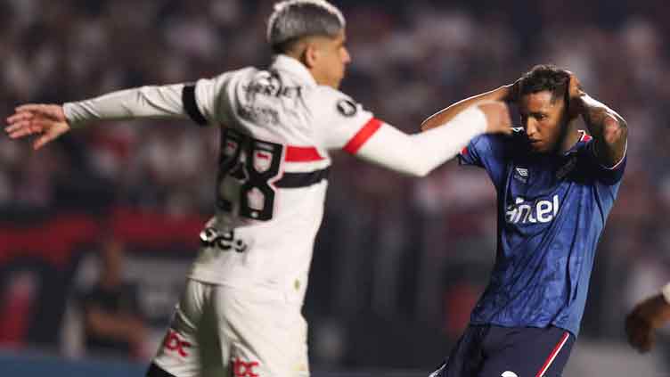 Uruguayan defender Izquierdo dies after collapsing during match