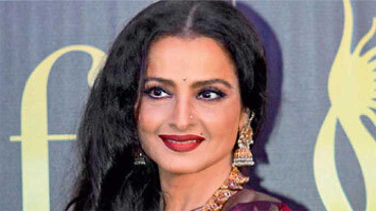 Rekha set to return to stage in Abu Dhabi for IIFA 2024